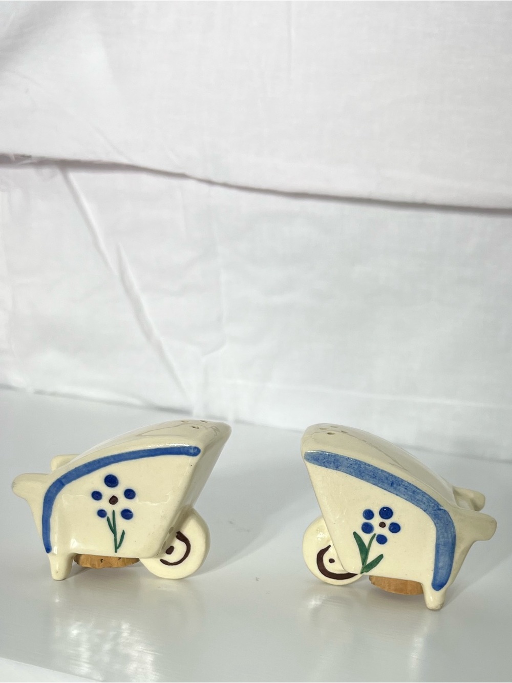 Vintage Shawnee Salt And Pepper Shakers 1950s Farmhouse Wheelbarrow Flower